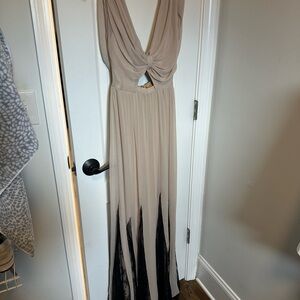 Alice + Olivia Beige and Black Evening Dress